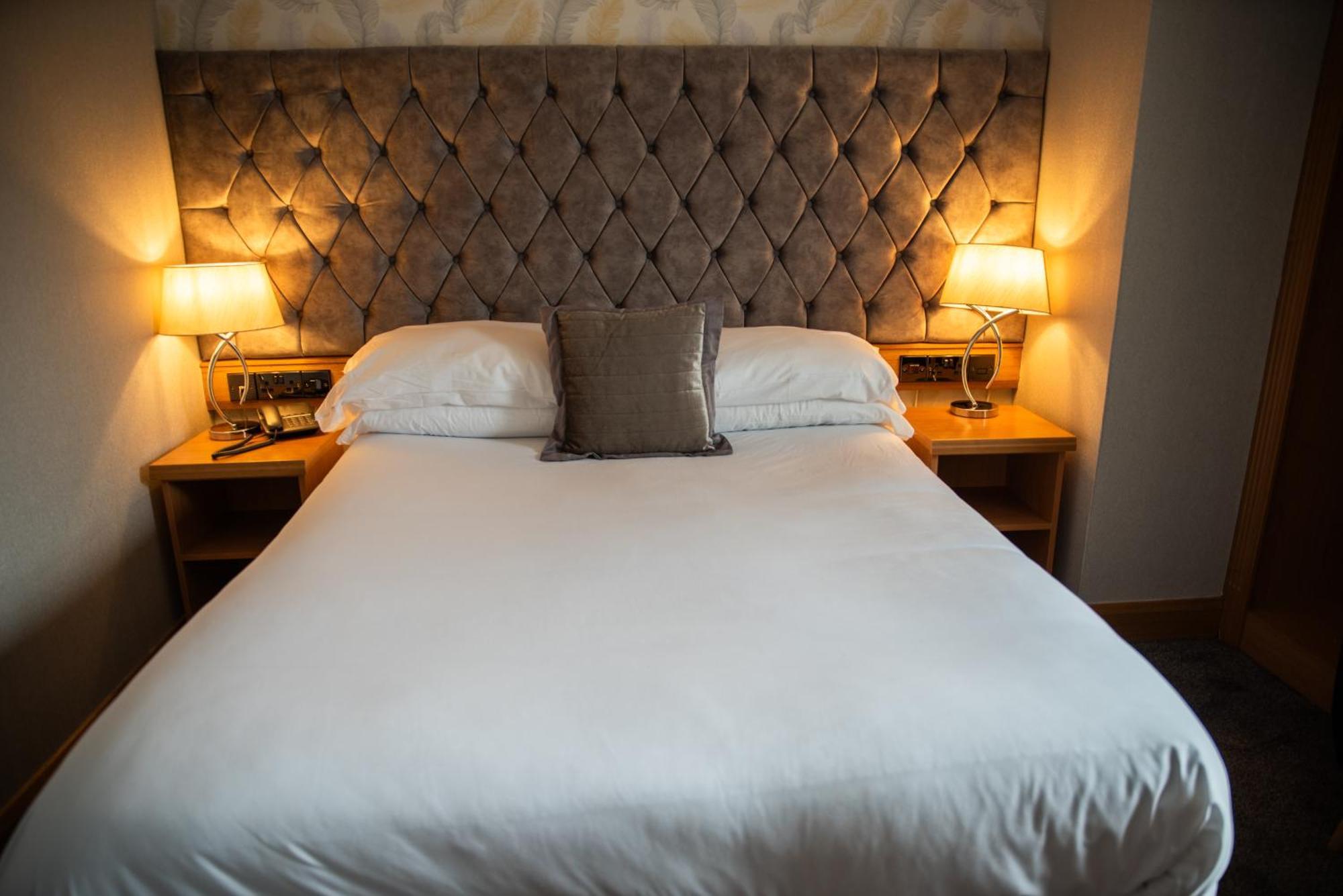 The Royal Hotel Cookstown Ngoại thất bức ảnh