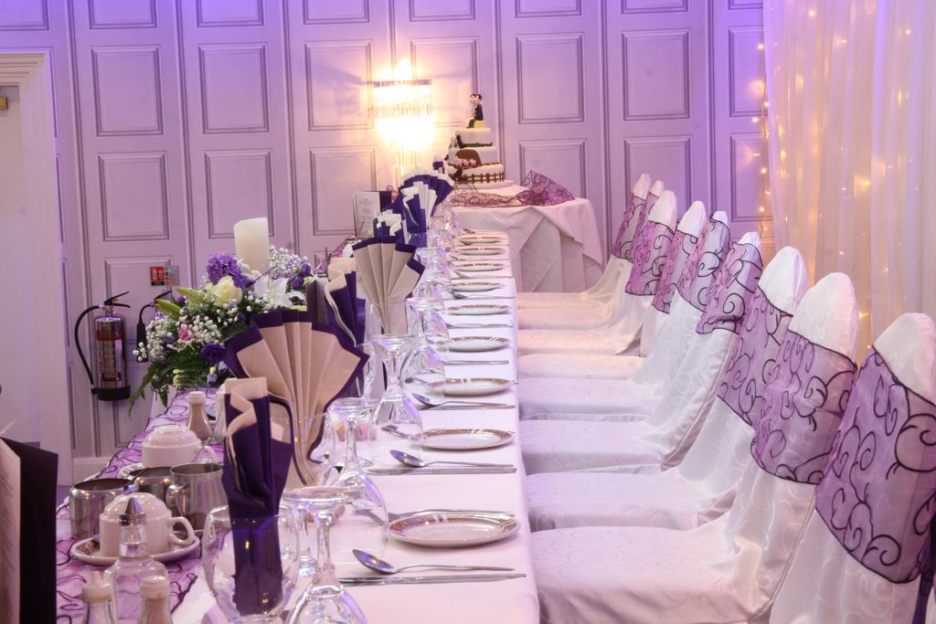 The Royal Hotel Cookstown Ngoại thất bức ảnh