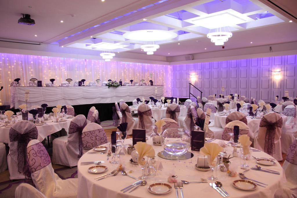 The Royal Hotel Cookstown Ngoại thất bức ảnh