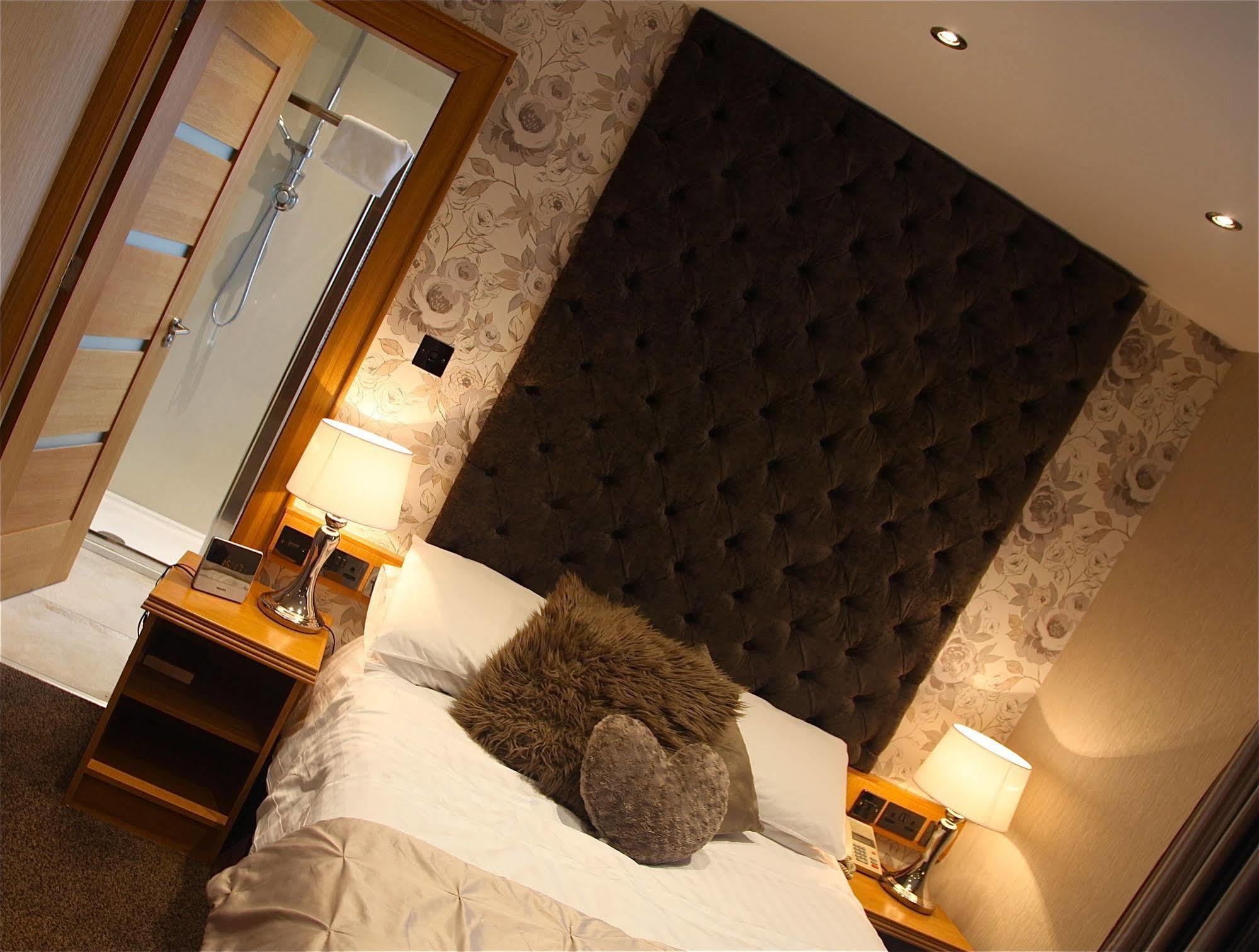 The Royal Hotel Cookstown Ngoại thất bức ảnh
