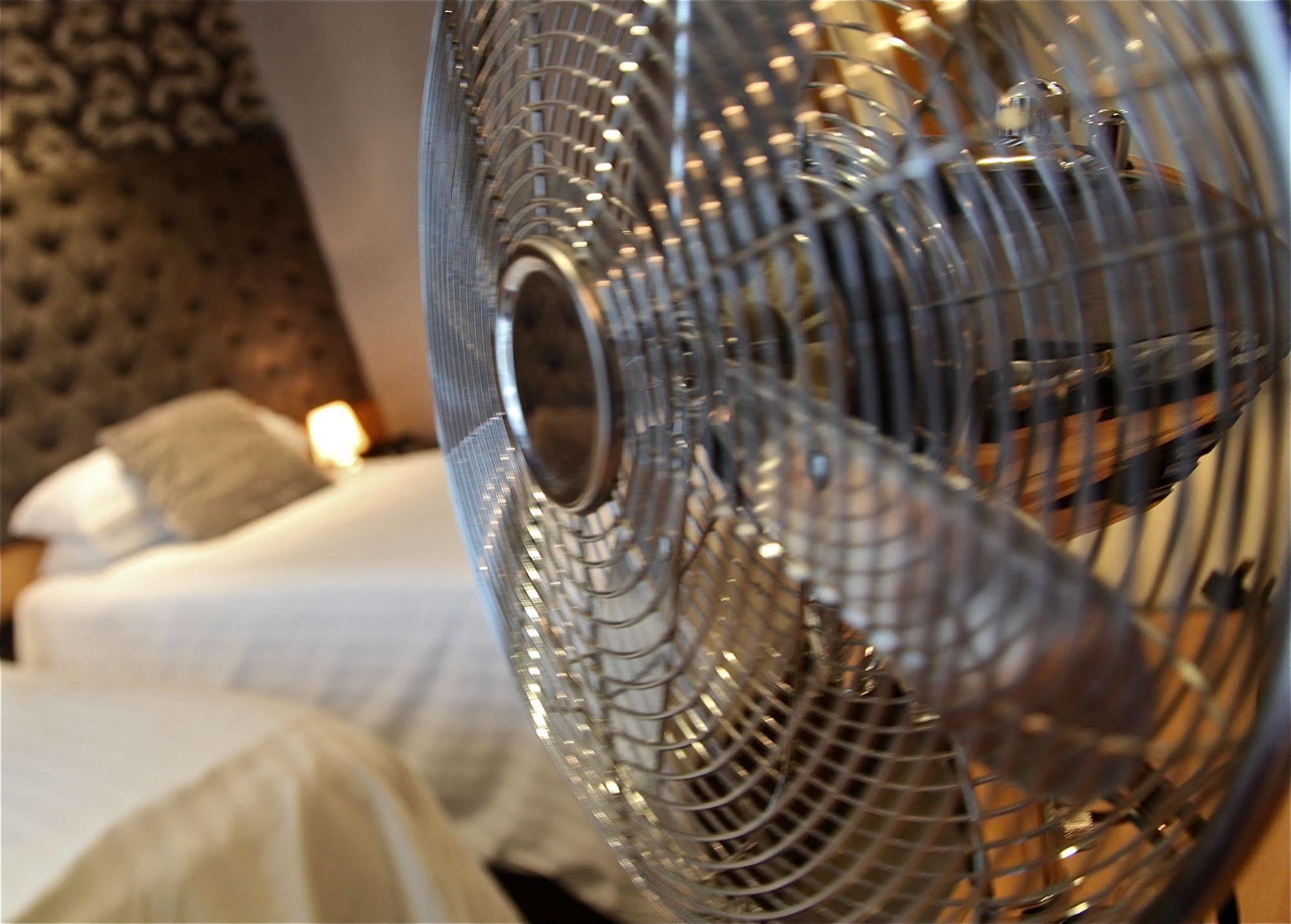 The Royal Hotel Cookstown Ngoại thất bức ảnh