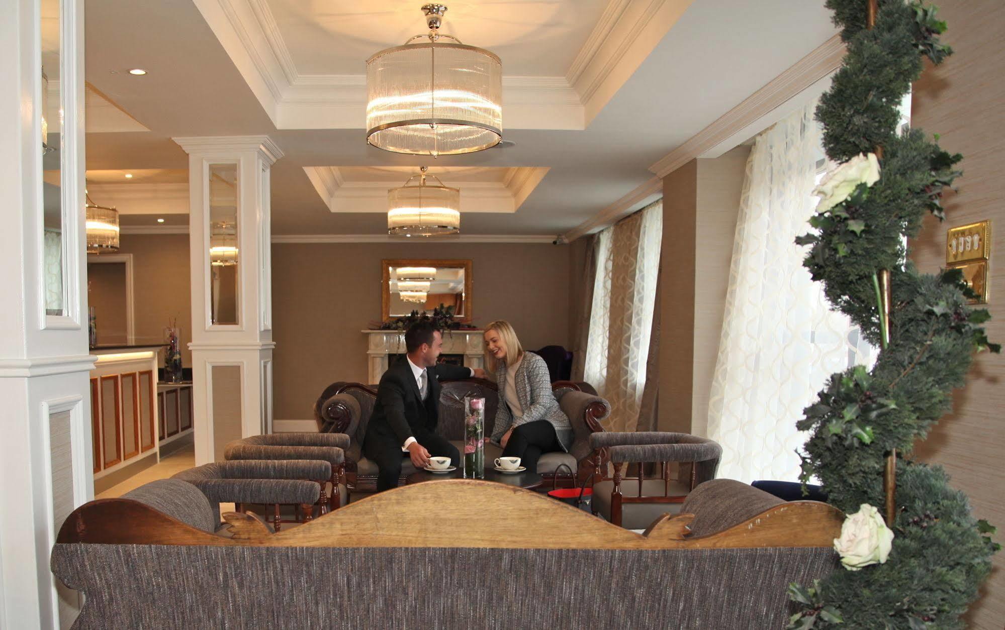 The Royal Hotel Cookstown Ngoại thất bức ảnh